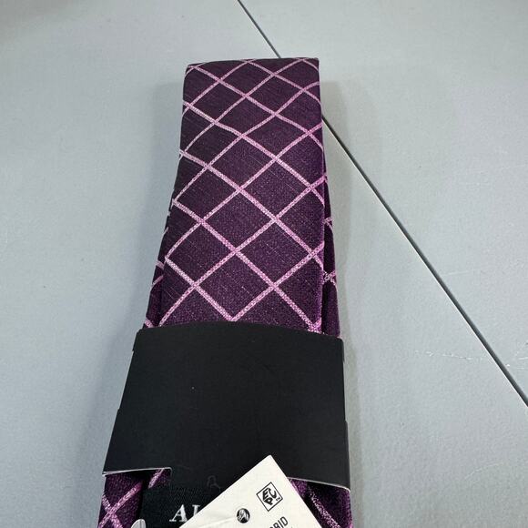 ALFANI ALFATECH Mens Necktie Blossom Grid Plum Stain Resistant New - Picture 5 of 7